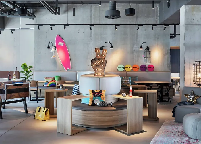 Moxy Hamburg City